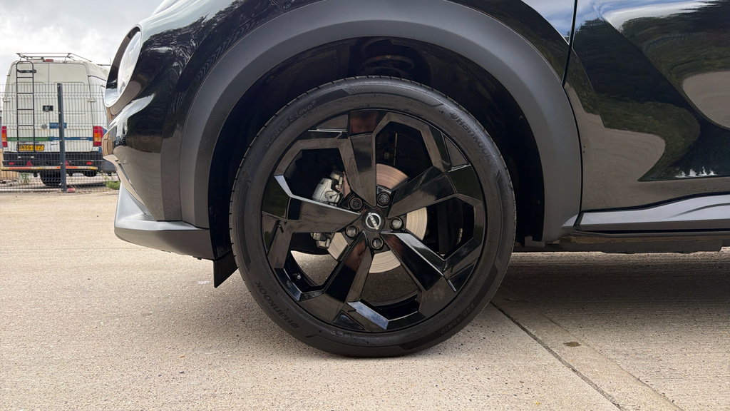 Nissan Juke Juke 1.0 Dig-t Tekna OV75LAE Black #4