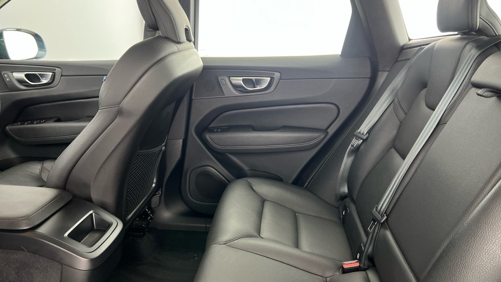 Volvo XC60 2.0H T8 Recharge 18.8Kwh Ultimate Dark Suv Pet Grey #7