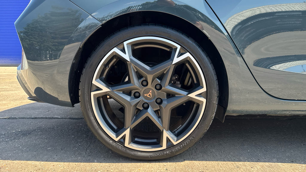 Cupra Leon Leon 1.5 Etsi 150 V2 Dsg Blue #5