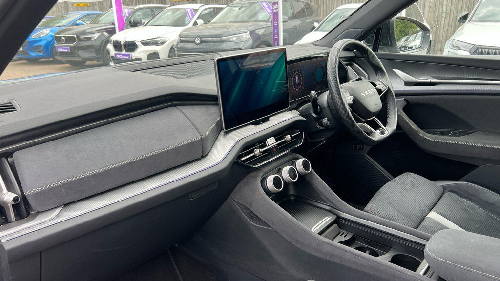 Skoda Kodiaq Kodiaq 1.5 Tsi E-tec Sportline Dsg 7 Seat EK25WDR Silver #2