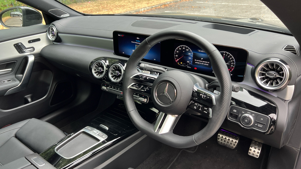 Mercedes-Benz CLA Class Cla 250E Amg Line Premium Plus Tip Black #3