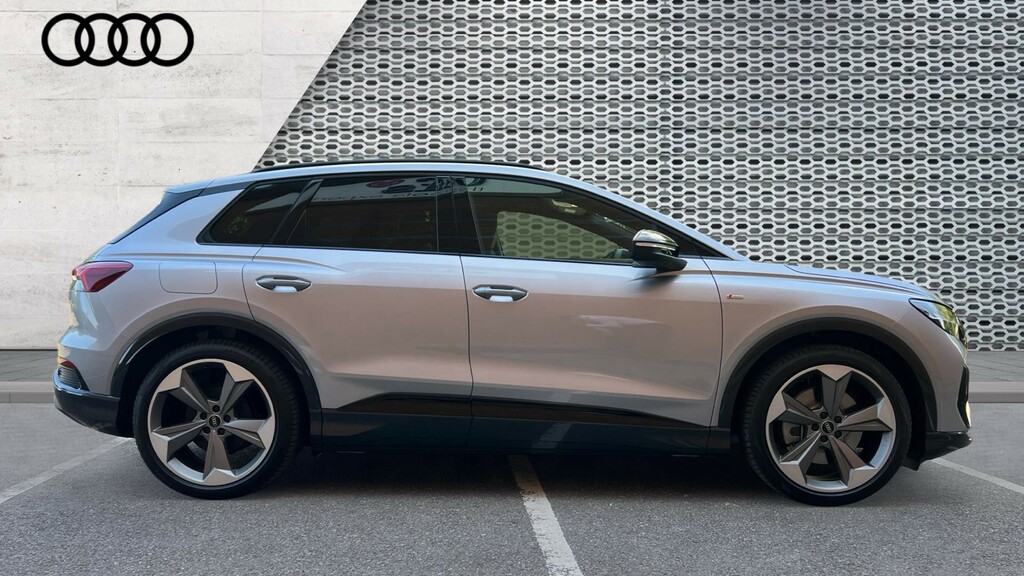 Audi Q4 E Tron Audi Q4 E-tron Estate 250Kw 55 Quattro 82Kwh Black WH26RYX Silver #4