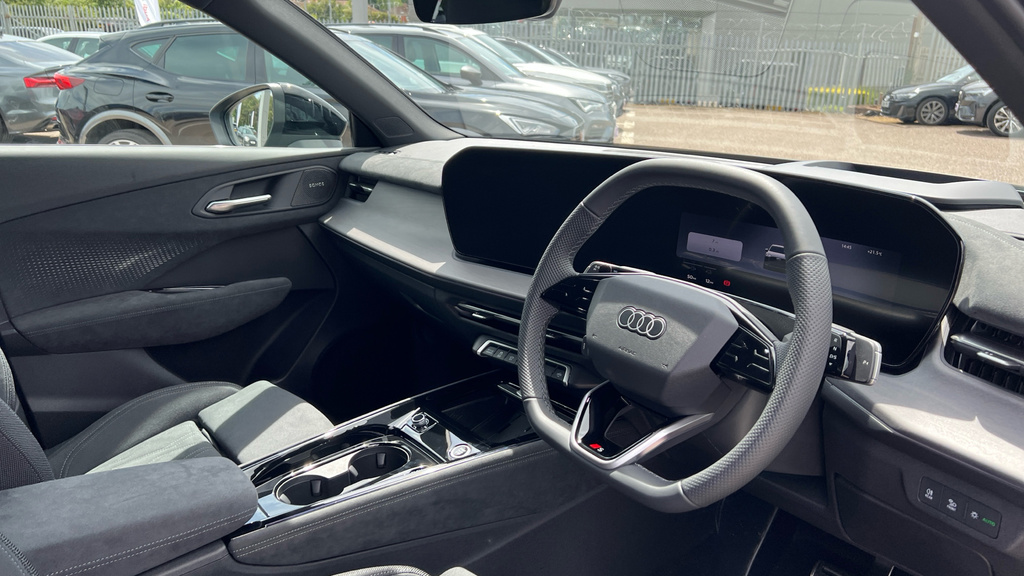Audi Q3 Audi Q3 Estate 1.5 E-hybrid Edition 1 S Tronic Green #6