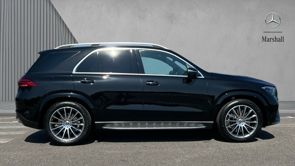 Mercedes-Benz GLE Class Gle 450D 4Matic Amg Line Premium 7 St Black #4