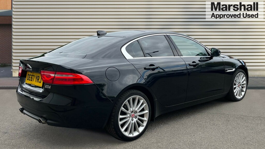 Jaguar XE Xe 2.0D 240 Portfolio Awd Black #3