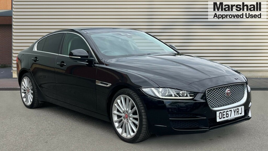 Jaguar XE Xe 2.0D 240 Portfolio Awd Black