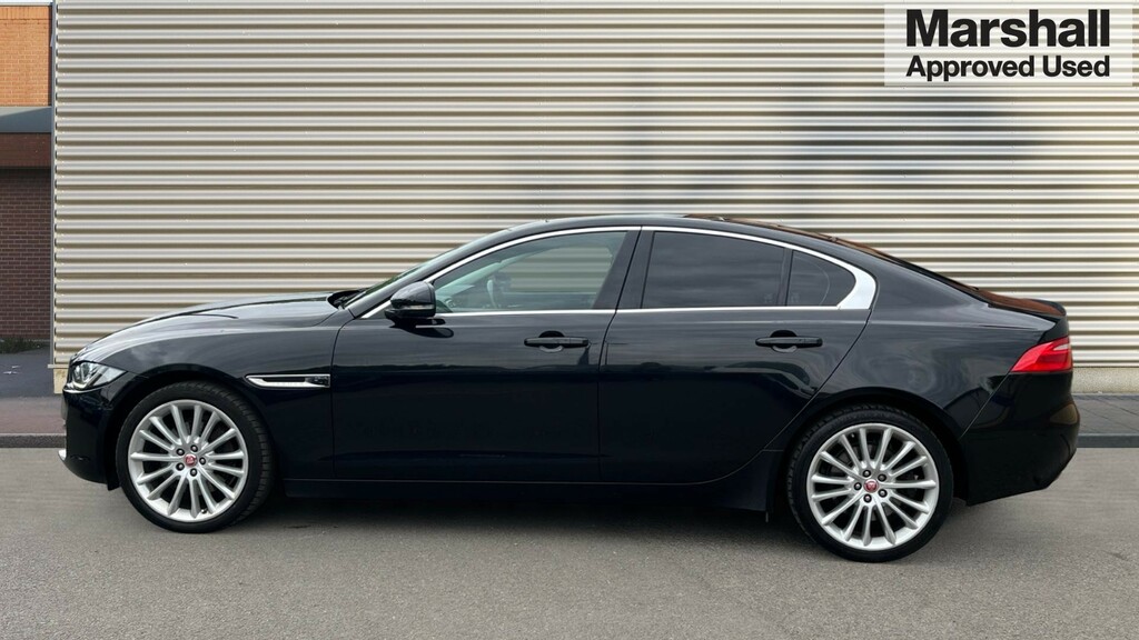 Jaguar XE Xe 2.0D 240 Portfolio Awd Black #6