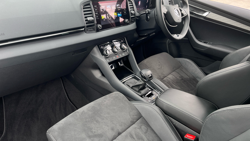 Skoda Karoq Karoq 1.5 Tsi Se L Dsg EF74NRV Silver #2