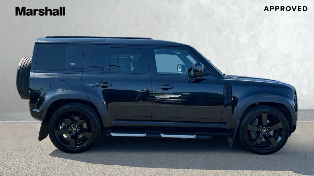 Land Rover Defender 110 Defender 3.0 D300 X-dynamic Hse 110 AY23VPO Black #5