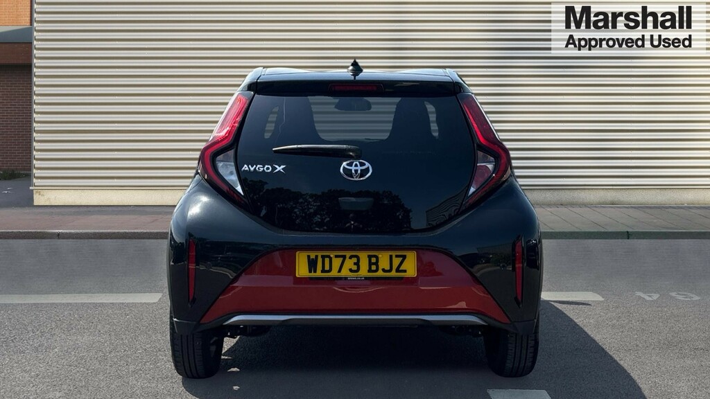 Toyota Aygo X Aygo X 1.0 Vvt-i Exclusive Jbl WD73BJZ Red #4