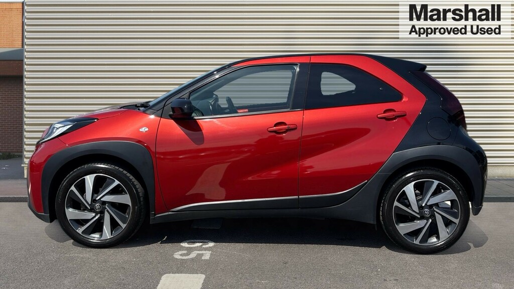 Toyota Aygo X Aygo X 1.0 Vvt-i Exclusive Jbl WD73BJZ Red #6