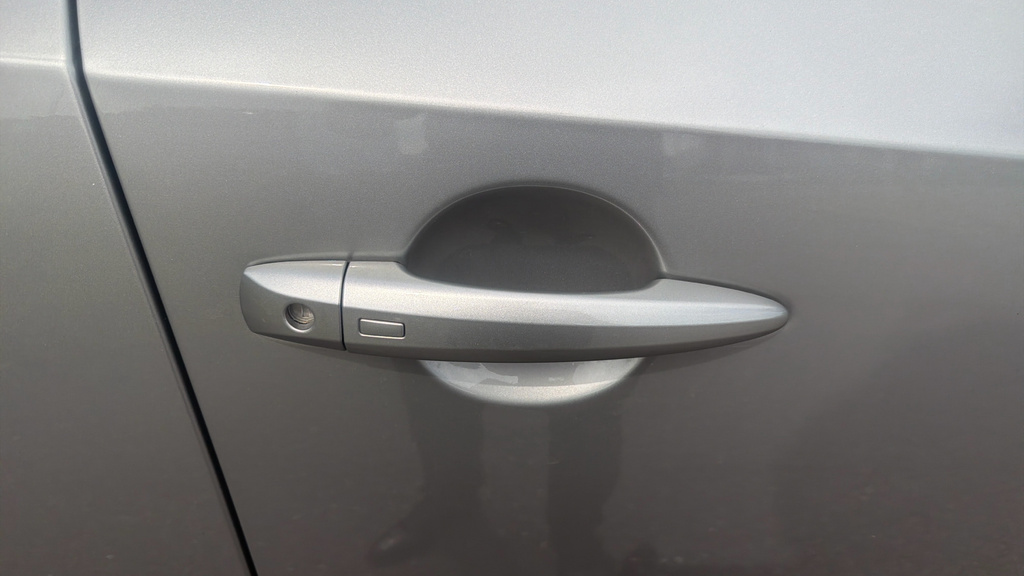 Nissan Qashqai Nissan Qashqai Hatchback 1.3 Dig-t Mh N-connecta Black #31