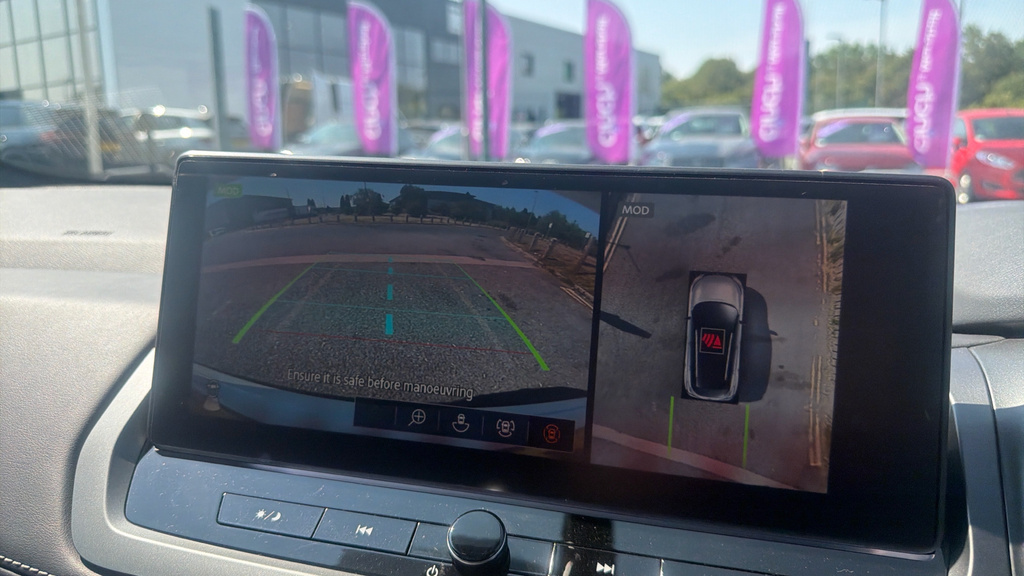 Nissan Qashqai 1.3 Dig-t Mh N-connecta Glass Roof  #19