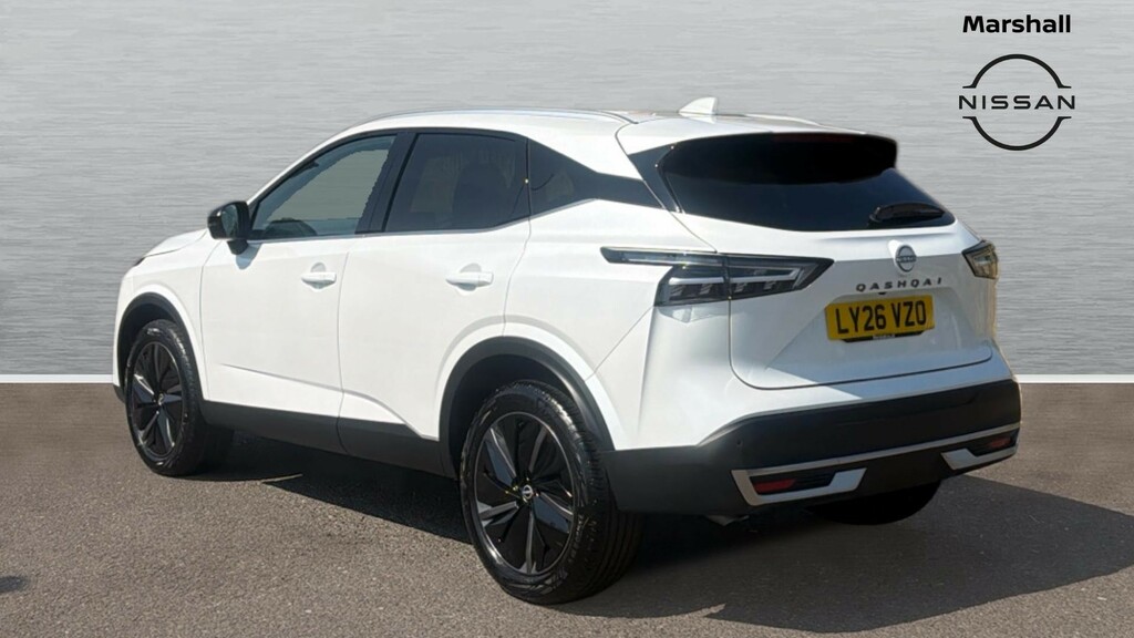 Nissan Qashqai 1.3 Dig-t Mh N-connecta Glass Roof  #2