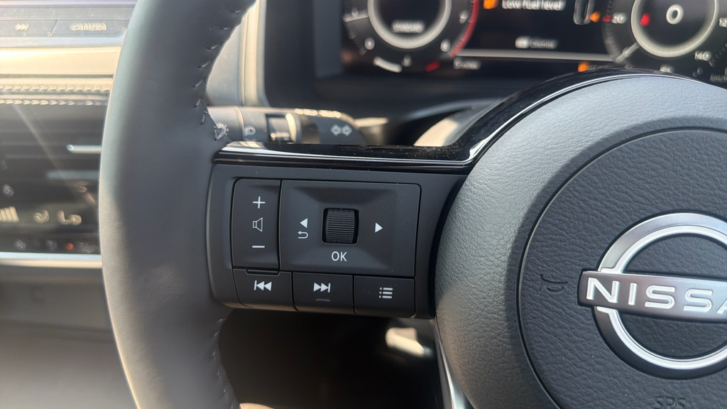 Nissan Qashqai 1.3 Dig-t Mh N-connecta Glass Roof  #26
