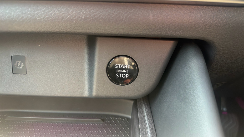 Nissan Qashqai 1.3 Dig-t Mh N-connecta Glass Roof  #40