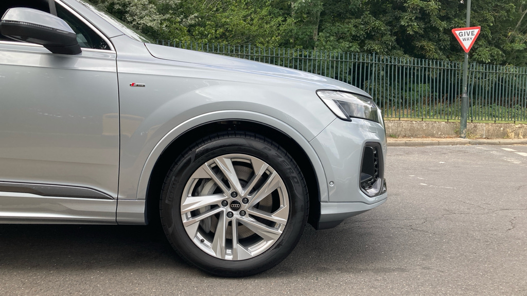 Audi Q7 Audi Q7 Estate 3.0 Tfsi E Quattro 394 S Line T Silver #5