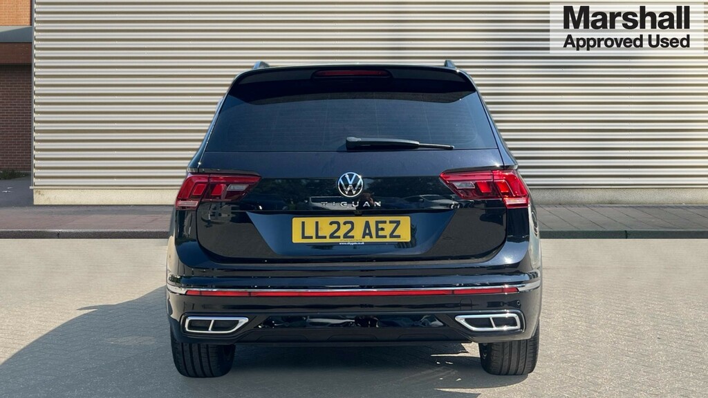 Volkswagen Tiguan Tiguan 1.5 Tsi 150 R-line Dsg LL22AEZ Black #4