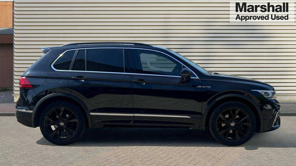 Volkswagen Tiguan Tiguan 1.5 Tsi 150 R-line Dsg LL22AEZ Black #2