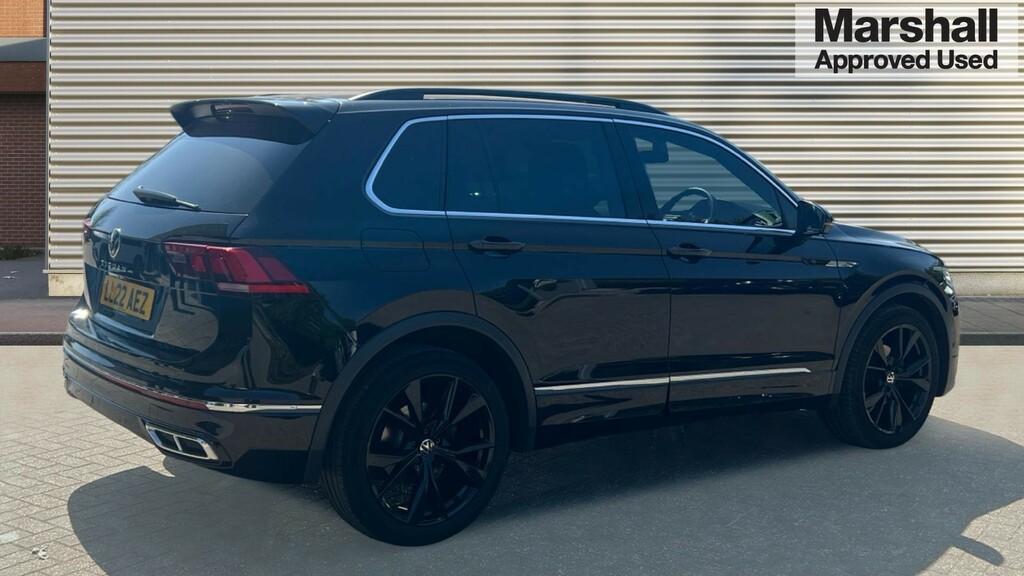Volkswagen Tiguan Tiguan 1.5 Tsi 150 R-line Dsg LL22AEZ Black #3
