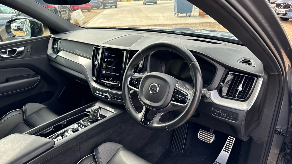Volvo XC60 Xc60 2.0 T8 Recharge Phev R Design Pro Awd Aut Grey #4