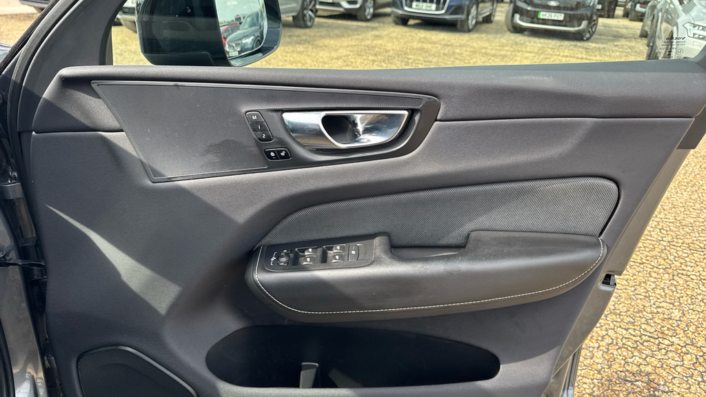 Volvo XC60 2.0H T6 Recharge 11.6Kwh Inscription Awd Euro #38