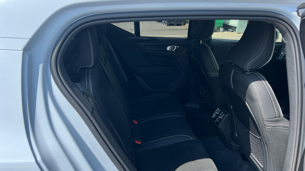 Volvo XC40 Xc40 2.0 B3p Ultimate Dark YE24FOJ Blue #6