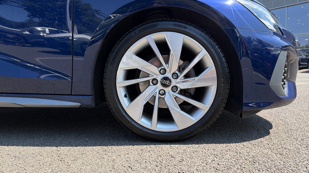 Audi A3 A3 35 Tfsi S Line S Tronic GK22AWR Blue #5