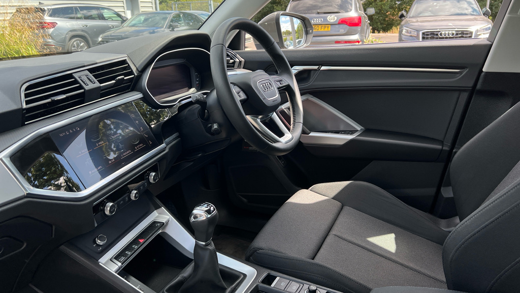 Audi Q3 Q3 35 Tfsi Sport Grey #2