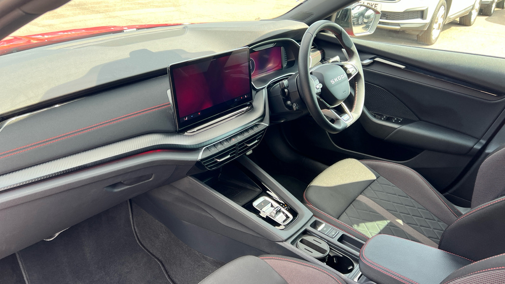 Skoda Octavia Octavia 2.0 Tsi Vrs Dsg KS75VUN Red #2