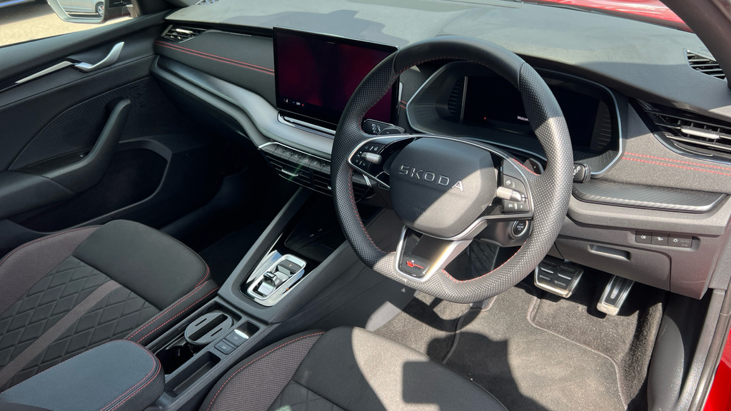 Skoda Octavia Octavia 2.0 Tsi Vrs Dsg KS75VUN Red #6