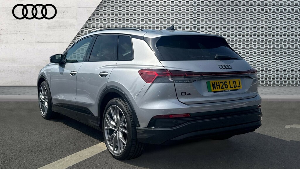 Audi Q4 E Tron Audi Q4 E-tron Estate 210Kw 45 82Kwh Black Edition WH26LDJ Silver #3