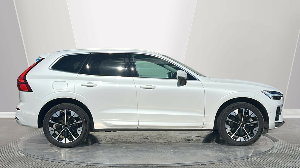Volvo XC60 Xc60 2.0 B5p Ultra Dark Awd Geartronic OY75WFC White #3