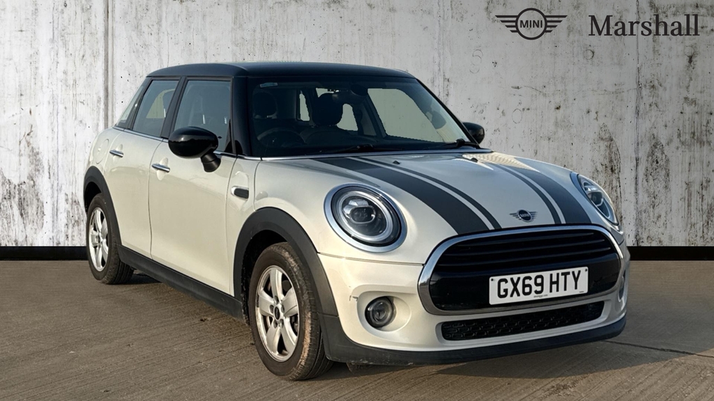 Mini Hatch Hatchback 1.5 Cooper Classic II White