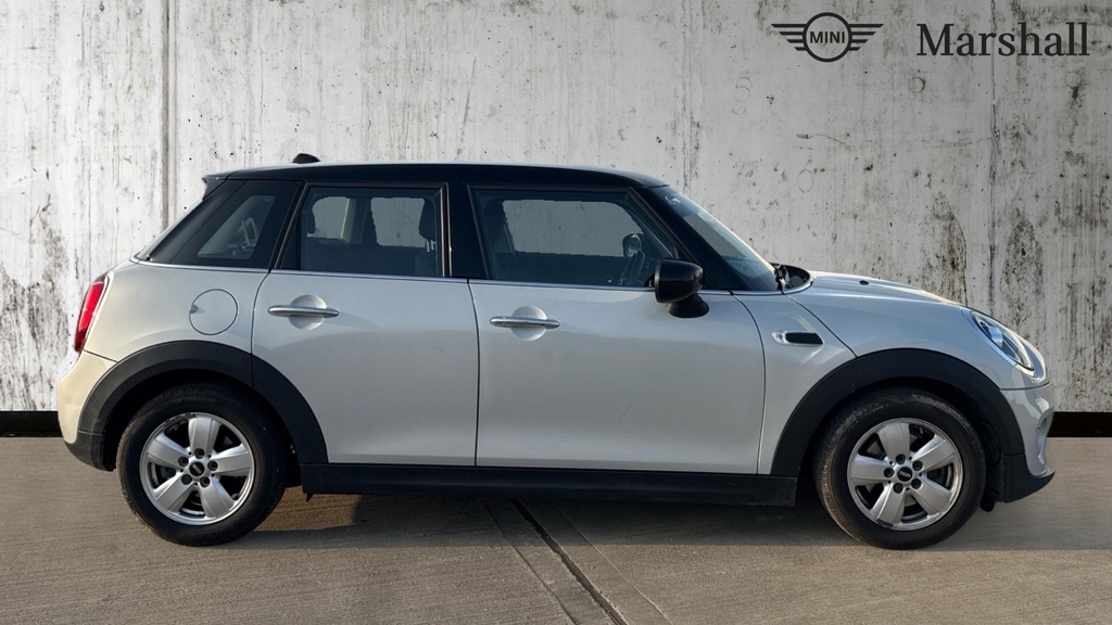 Mini Hatch Hatchback 1.5 Cooper Classic II GX69HTY White #3