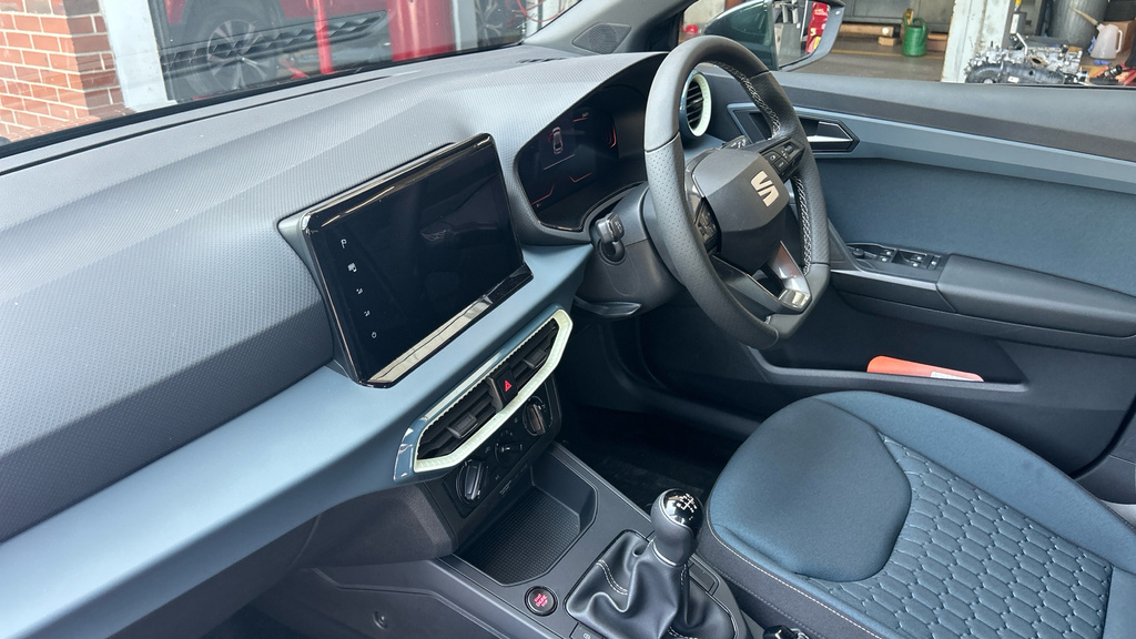 Seat Ibiza Ibiza 1.0 Tsi 95 Se Technology Hatchback Grey #2