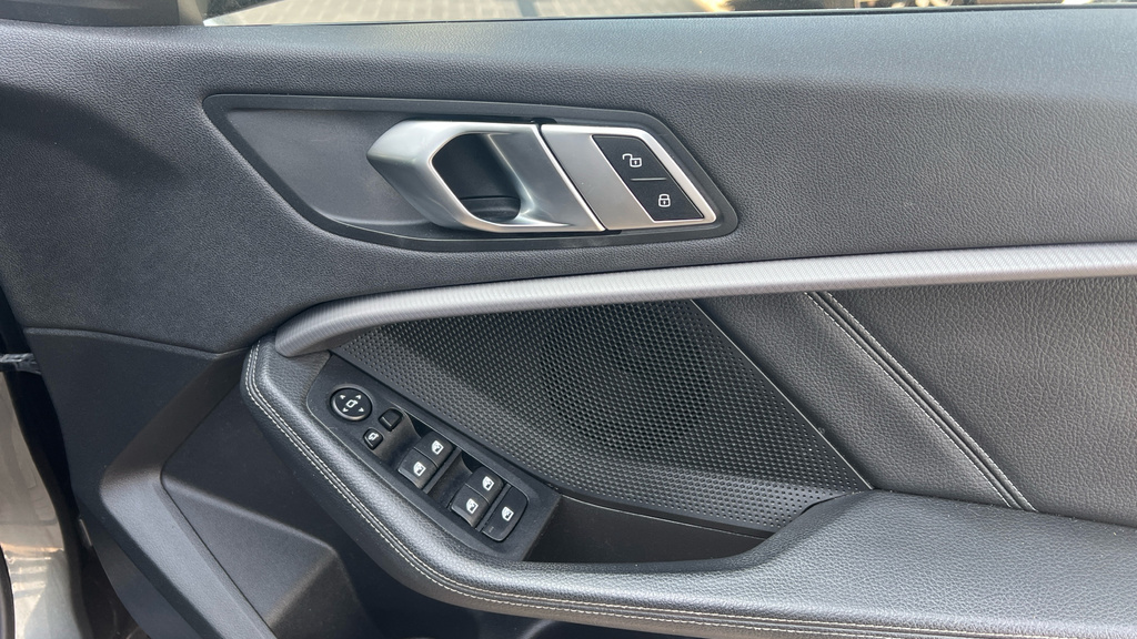 BMW 1 Series 1 Series 118I M Sport Step YE70FLJ Grey