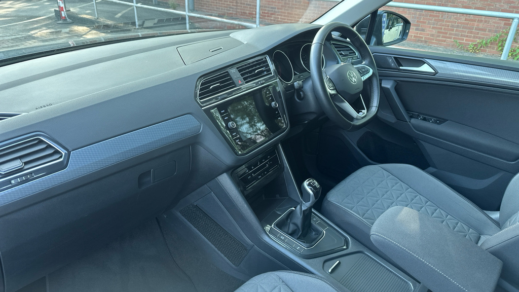 Volkswagen Tiguan Tiguan 1.5 Tsi Life Grey #2