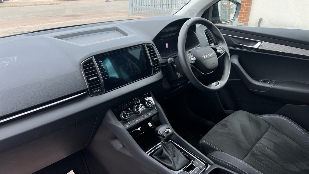 Skoda Karoq Karoq 1.5 Tsi Se L Edition Dsg EK26UXA Black #2