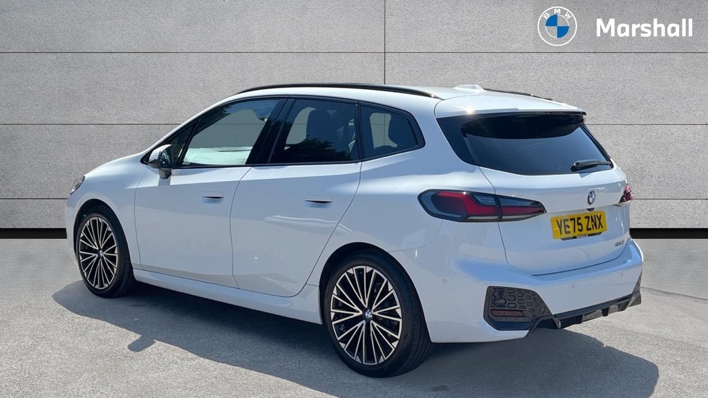BMW 2 Series 2 Series 220I Mht M Sport Dct YE75ZNX White #3