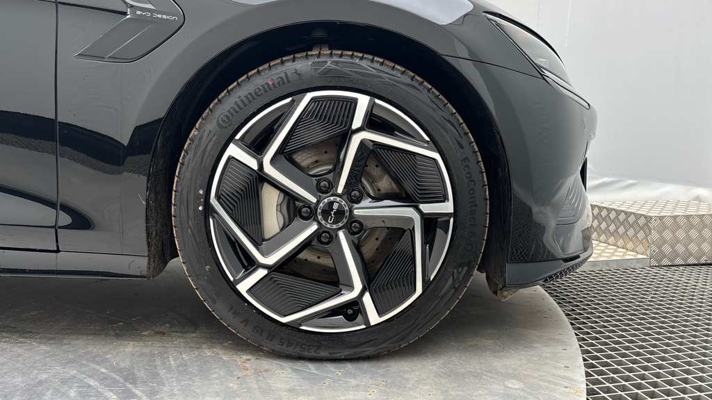 Byd Seal Design White #19