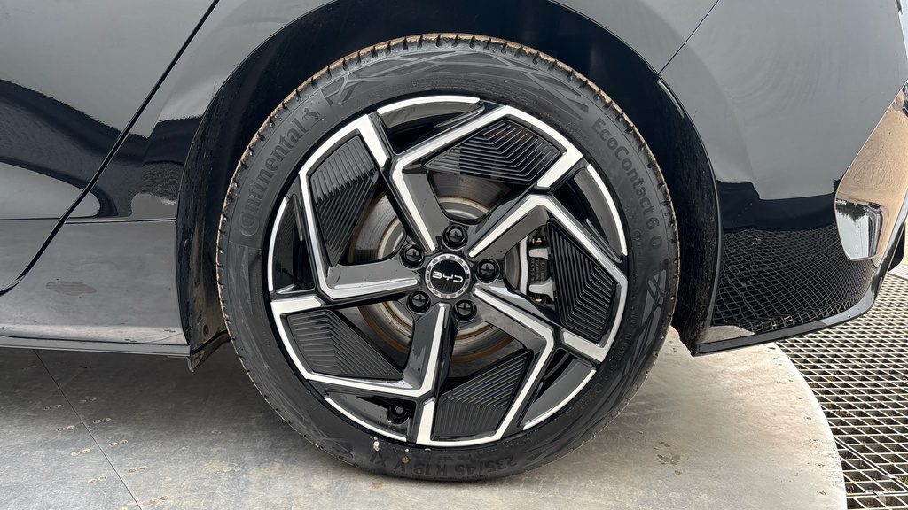 Byd Seal Design White #22