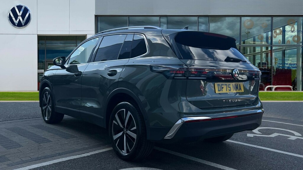 Volkswagen Tiguan Tiguan 1.5 Tsi Ehybrid Elegance Dsg Green #3