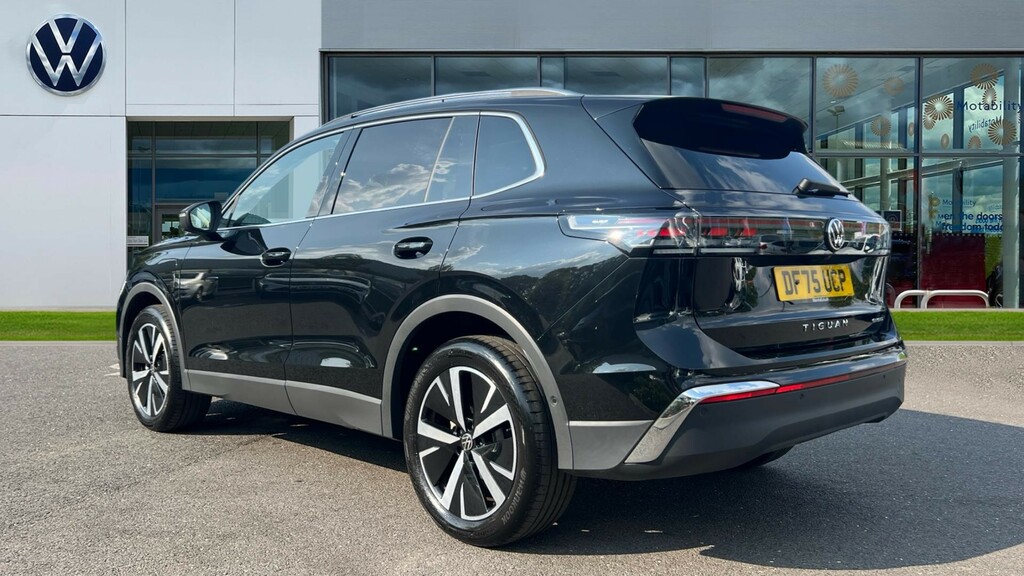 Volkswagen Tiguan Tiguan 1.5 Tsi Ehybrid Elegance Dsg DF75UCP Black #3