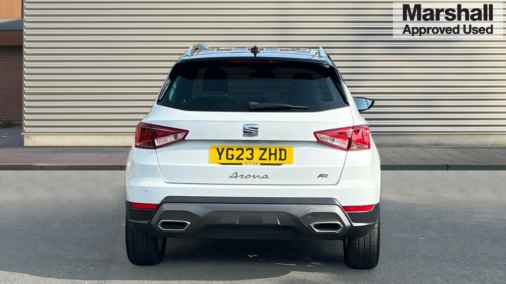 Seat Arona Arona 1.0 Tsi 110 Fr YG23ZHD White #4