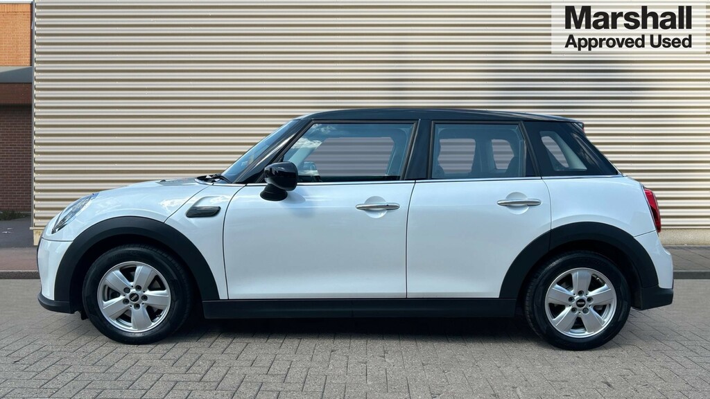 Mini Hatch Hatchback 1.5 Cooper Classic Premium RO23WMW White #6