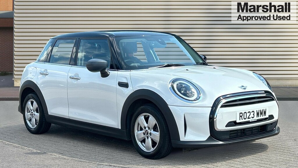 Mini Hatch Hatchback 1.5 Cooper Classic Premium White