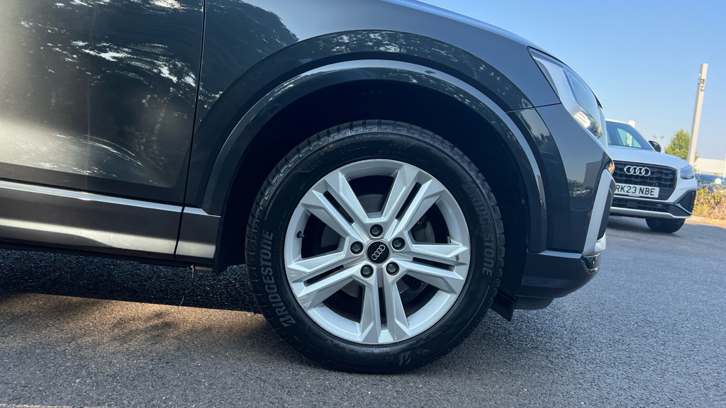 Audi Q2 Q2 35 Tfsi Sport S Tronic LY23NDZ Grey #5