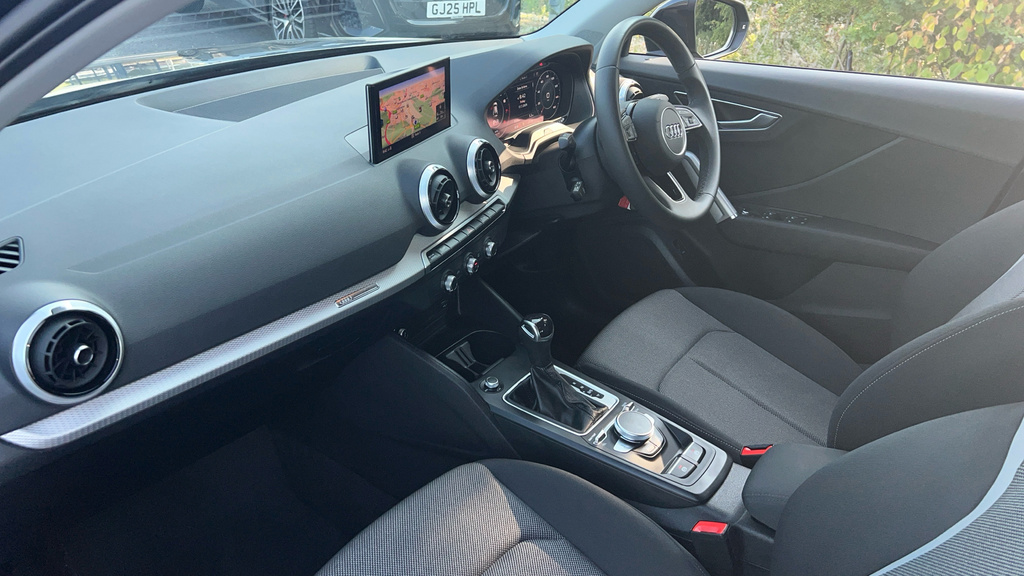 Audi Q2 Q2 35 Tfsi Sport S Tronic LY23NDZ Grey #2