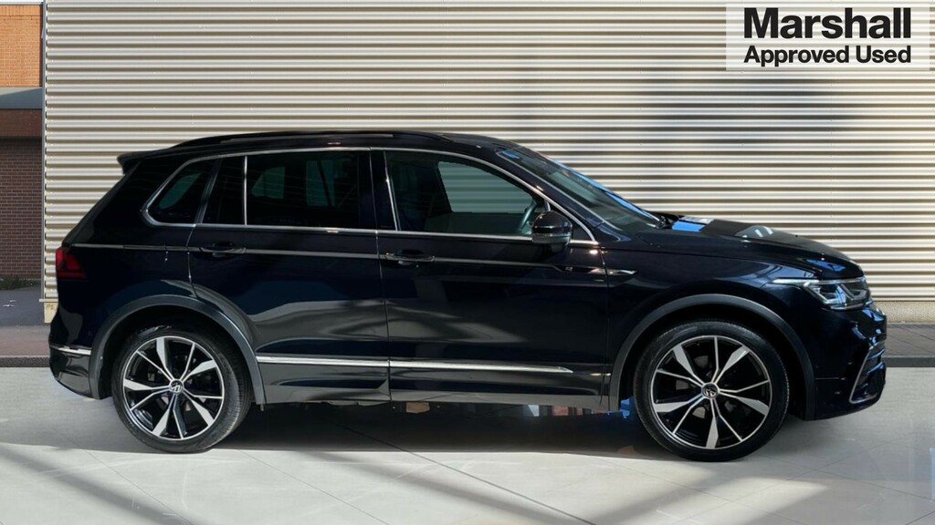 Volkswagen Tiguan Tiguan 1.5 Tsi 150 R-line Dsg FD22FRC Black #2